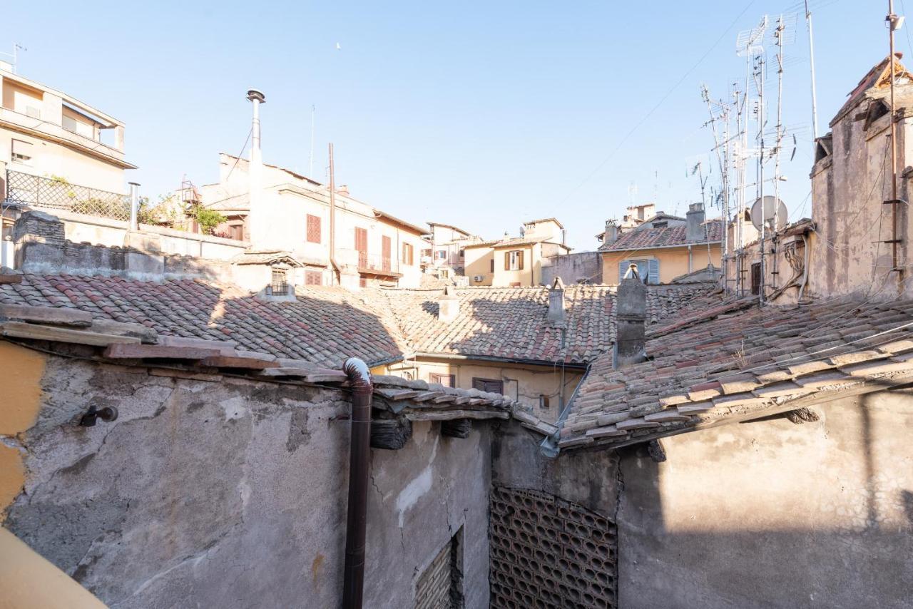 Stunning Campo De Fiori Apartment With Terrace โรม ภายนอก รูปภาพ