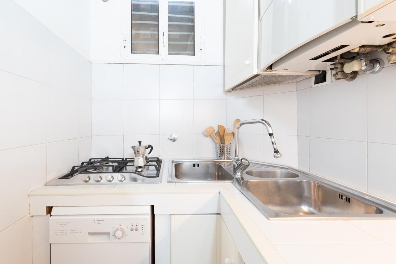 Stunning Campo De Fiori Apartment With Terrace โรม ภายนอก รูปภาพ